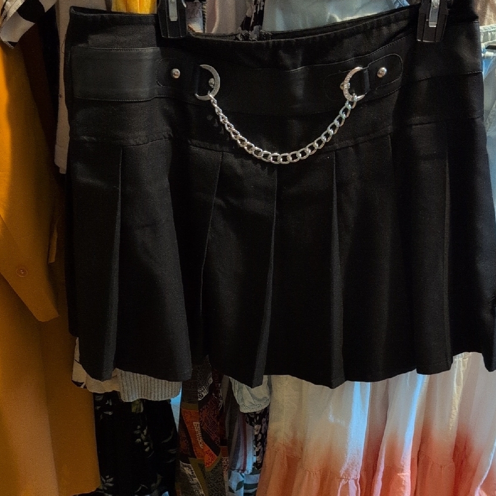 Black Pleated Skirt with Chain Detail